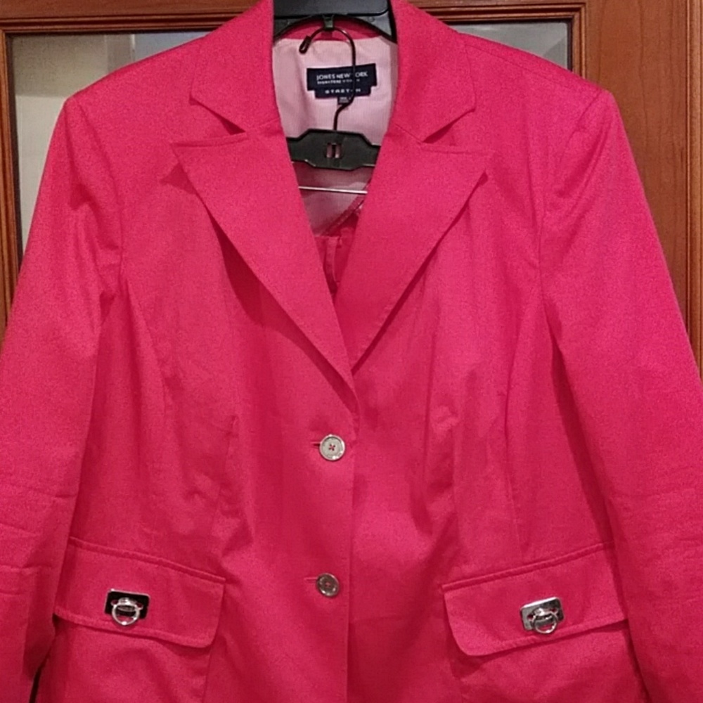 Jones New York Coral two piece suit